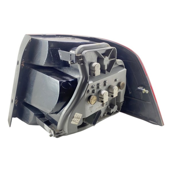 Lanterna Esquerda Volkswagen Voyage G5 2009 2010 2011 2012