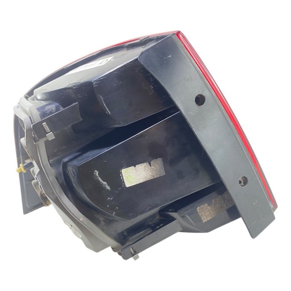 Lanterna Traseira Direita Volkswagen Voyage G5 2010 A 2011
