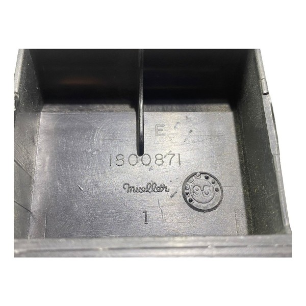 Apoia Braço Traseira Esquerdo Fiat Uno 1991 1992  A 2003