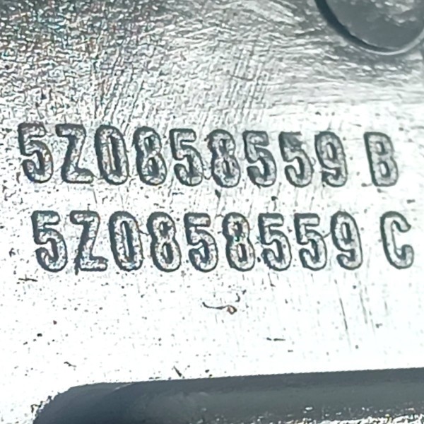 Moldura Inferior Coluna Direção Volkswagen  Gol G5 2011 A 13