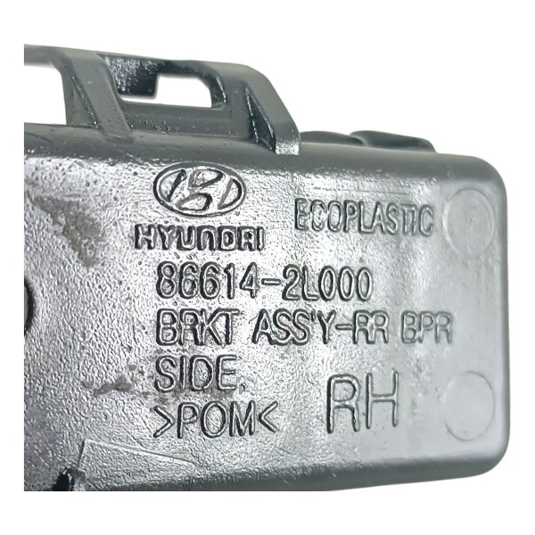 Suporte Guia Parachoque Traseiro Hyundai I30 2009 2010 2012