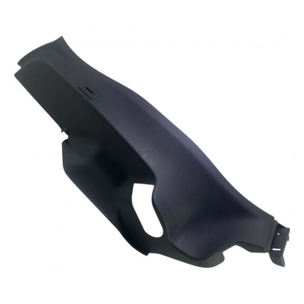 Moldura Lateral Traseira Esquerda Gm Onix Sedan 2020 A 2023