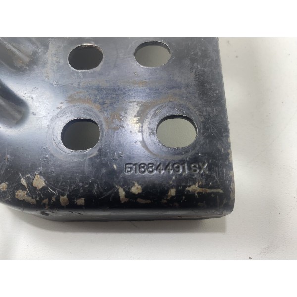Suporte Esquerdo Radiador Fiat Palio 2014
