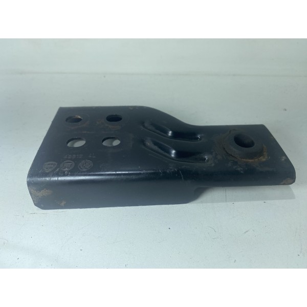 Suporte Esquerdo Radiador Fiat Palio 2014