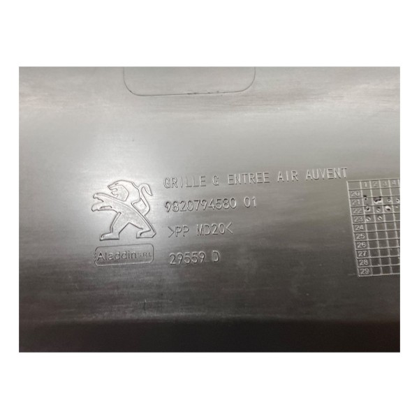 Acabamento Esquerdo Churrasqueira Peugeot 208 2021 2024