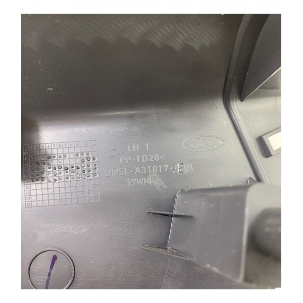 Acabamento Porta Malas Esquerdo Ford Focus Hatch 2014 2018