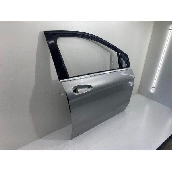 Porta Dianteira Direita Mercedes B200 2013 2016
