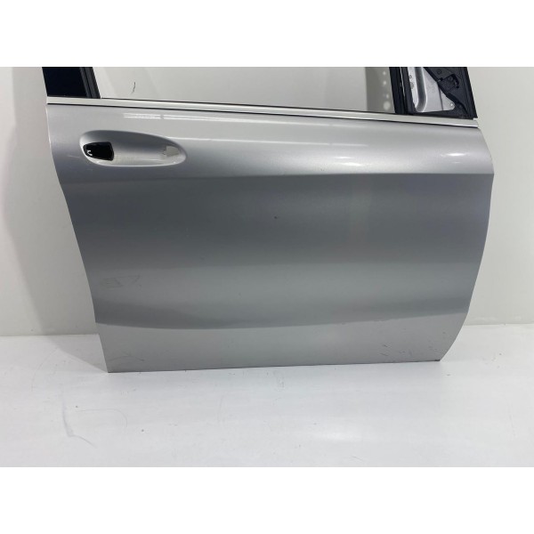 Porta Dianteira Direita Mercedes B200 2013 2016