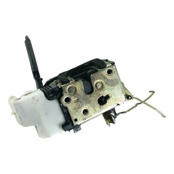 Fechadura Porta Dianteira Direita Fiat Strada 2014 A 2019