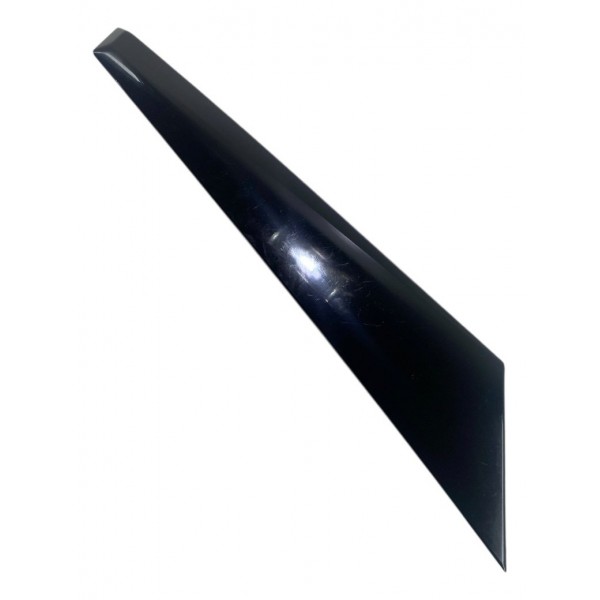 Moldura Direita Tampa Traseira Peugeot 2008 2024 2025