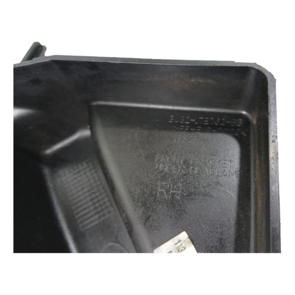 Suporte Parachoque Diant Direito Evoque 2012 2015