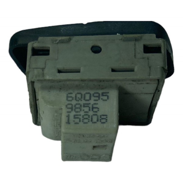 Botão Vidro Elétrico Traseiro Direito Vw Polo 2003 A 2009