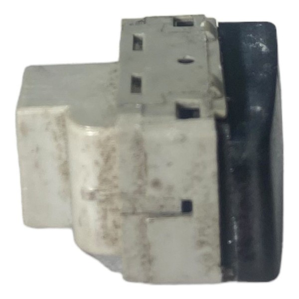 Botão Vidro Elétrico Traseiro Direito Vw Polo 2003 A 2009