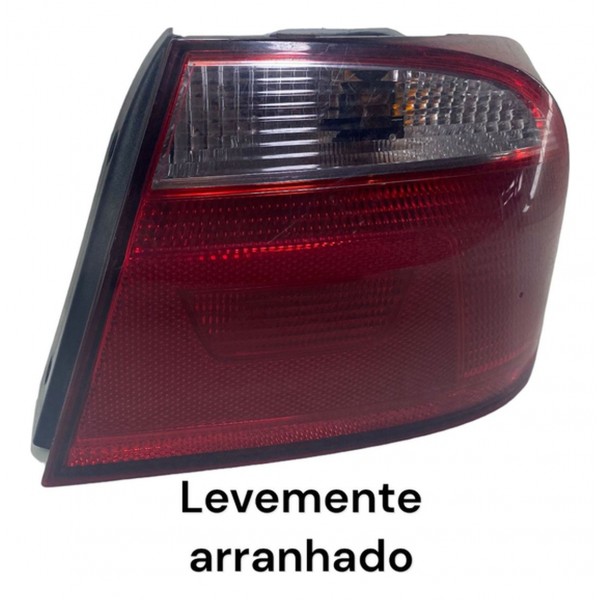 Lanterna Traseira Direita Voyage G6 G7 (canto)