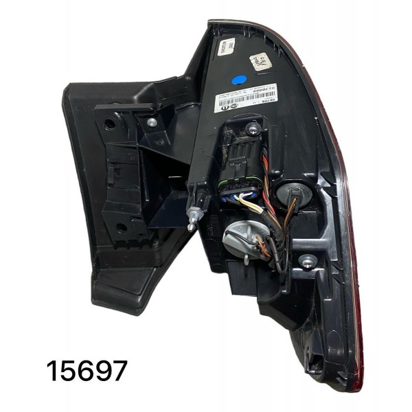 Lanterna Traseira Lado Direito Fiat Pulse 2022 A 2023 15697