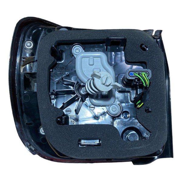 Lanterna Traseira Direita Led Jeep Renegade 2019 2023 15684