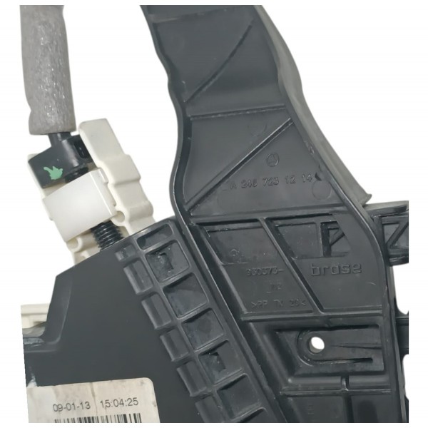 Fechadura Dianteira Direita Mercedes A200 B200 2013 2019