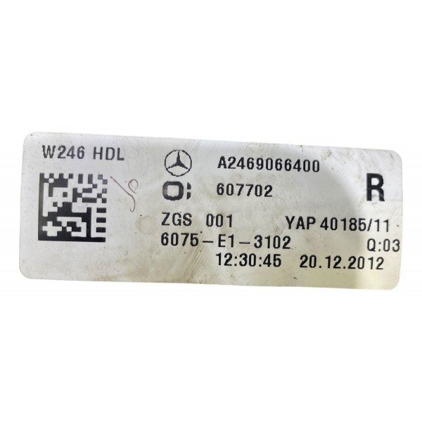 Lanterna Direita Tampa Mercedes B200 2012 Á 2015 14718