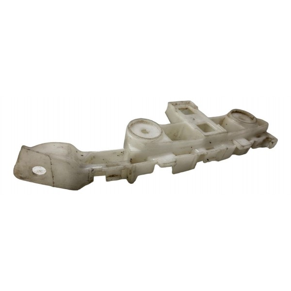 Guia Parachoque Dianteiro Direito Vw Gol Voyage G6 G7 13938