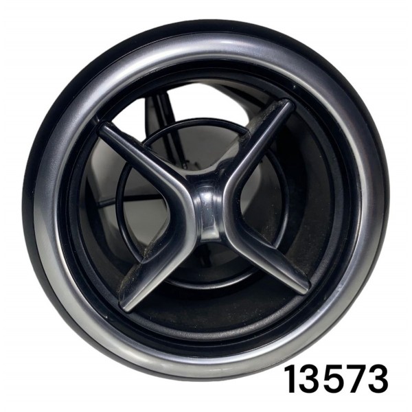 Difusor Ar Canto Esq Mercedes B200 2012/17 13573