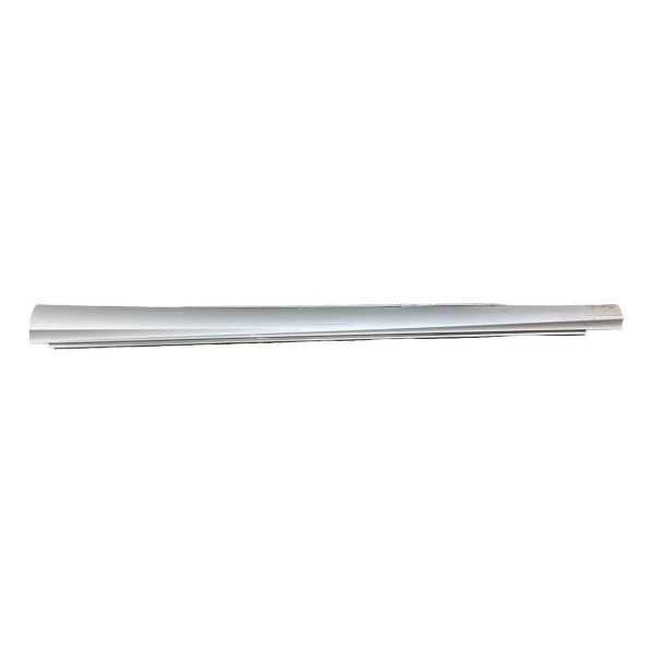 Spoiler Lado Direito Mercedes B200 2013 13604