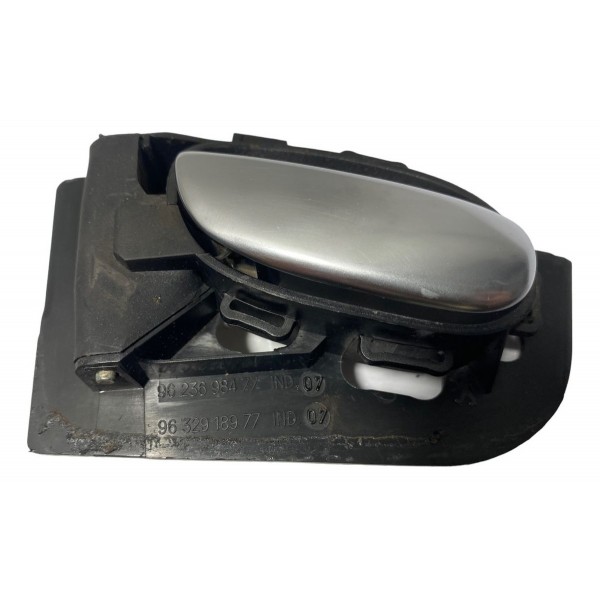 Maçaneta Porta Inte Esq Peugeot 206/207 01/09 13390