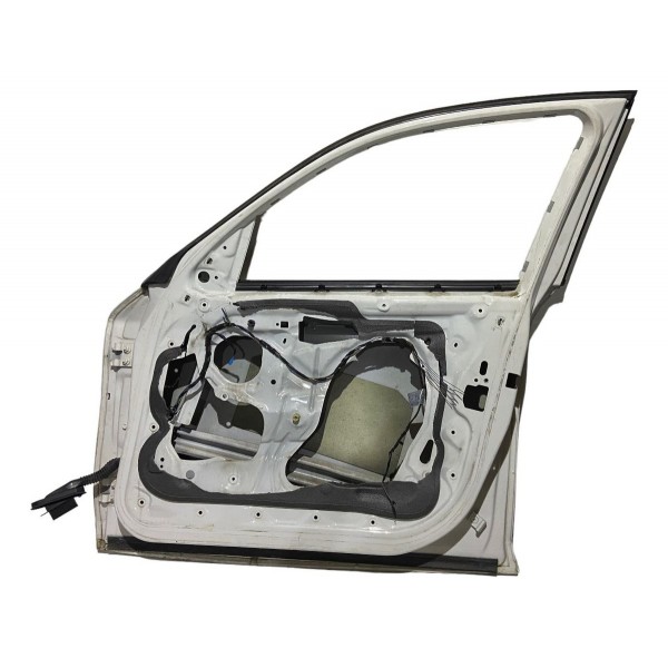 Porta Dianteira Direita Bmw 118i 120i 2009