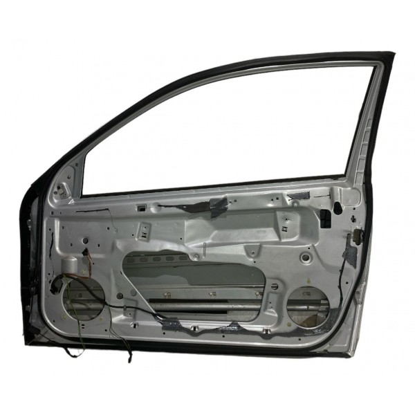 Porta Dianteira Direita Mercedes Clc200 2009/10 Detalhe