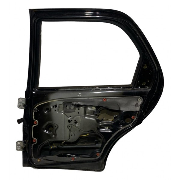 Porta Traseira Direita Fiat Siena 2006/2010 Detalhe