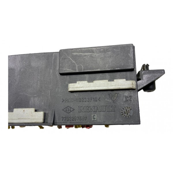 Caixa Fusivel Renault Clio Logan Sandero 08/15 7703297597