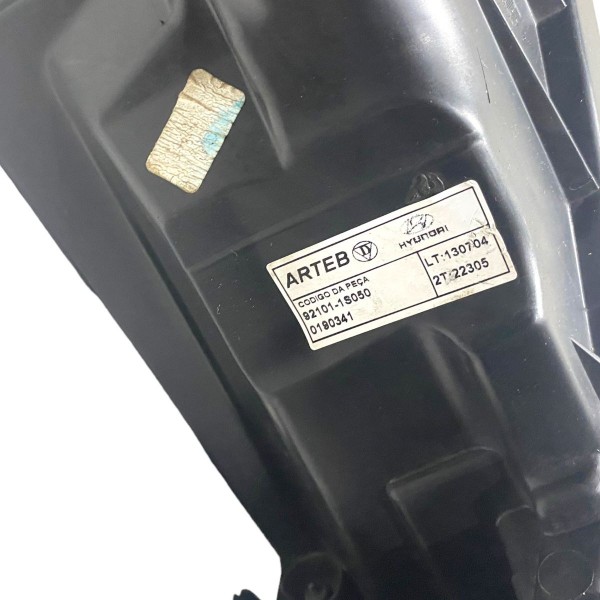 Farol Esquerdo Hyundai Hb20 12/17 921011s050