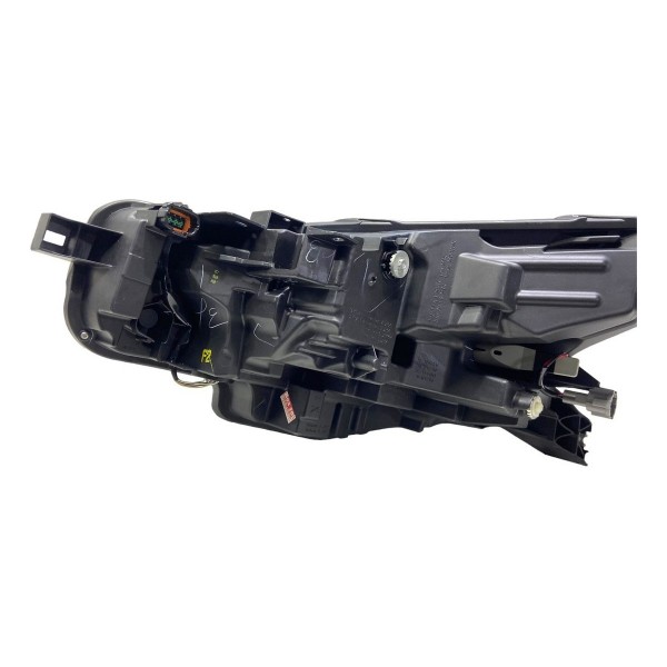 Farol Direito Nissan Versa Com Led 20/22