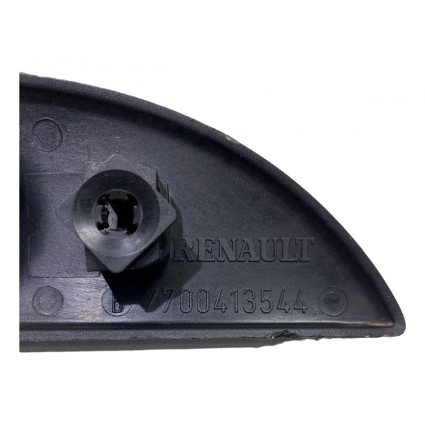 Moldura Externa Limpador Traseiro Clio 04/11 7700413544