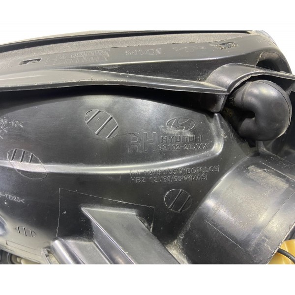Farol Direito Hyundai Tucson 2006 Até 2014 921022exxx