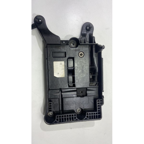 Suporte Caixa De Bateria Vw Polo 2019 200971304a *11800