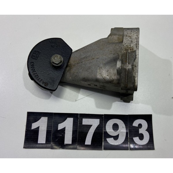 Suporte Coxim Motor Esquerdo Clc200 2010 A2712230904 *11793
