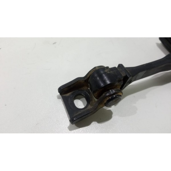Limitador Traseiro Direito Up 2014 *10501