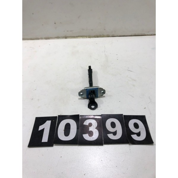 Limitador Dianteiro Direito Kia Soul 2010 *10399