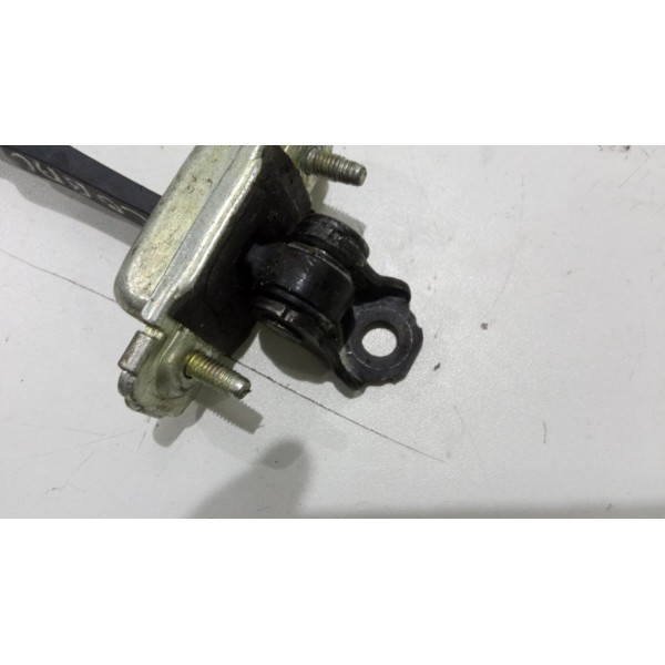 Limitador Dianteiro Esquerdo Gm Cobalt *10548