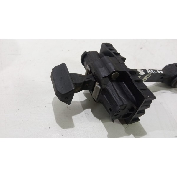 Limitador Dianteiro Direito Vw Gol G8 *10618