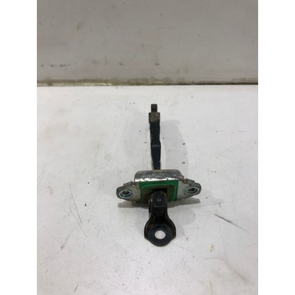 Limitador Traseiro Direito Kia Soul 2010 *10400