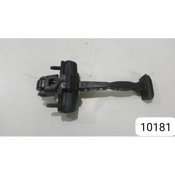 Limitador Dianteiro Direito Jeep Renegade *10181
