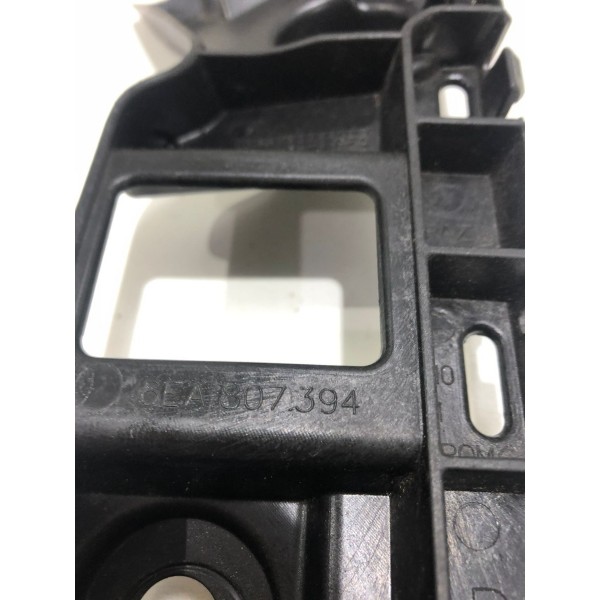 Guia Parachoque Tras L/d Volkswagen Polo Virtus