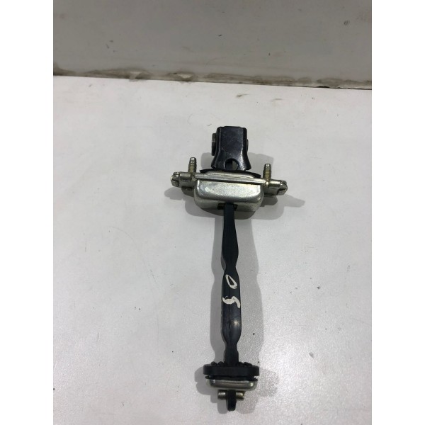 Limitador Dianteiro Esquerdo Gm Onix Active Cx182 9795
