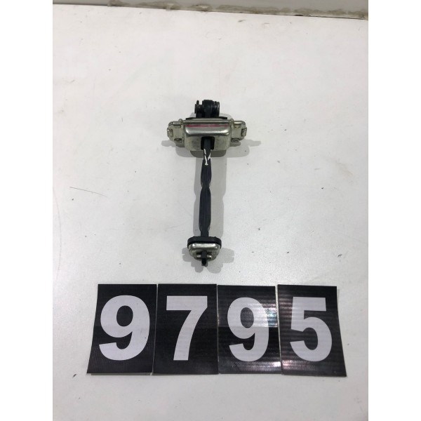Limitador Dianteiro Esquerdo Gm Onix Active Cx182 9795