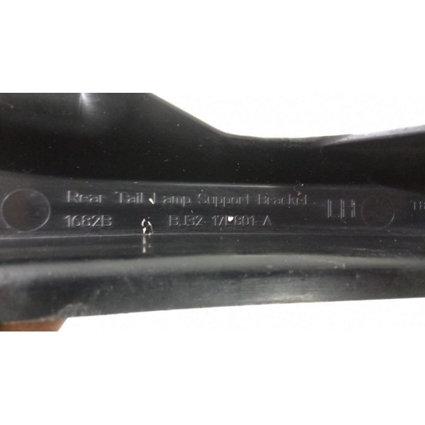 Guia Parachoque Esquerdo Land Rover Evoque Bj3217e801 *9639