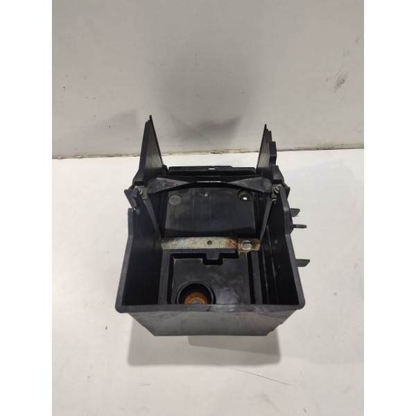 Suporte De Bateria Ford Focus 2014 Am511023 *9047