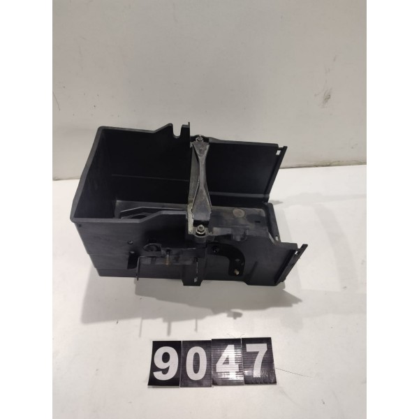 Suporte De Bateria Ford Focus 2014 Am511023 *9047