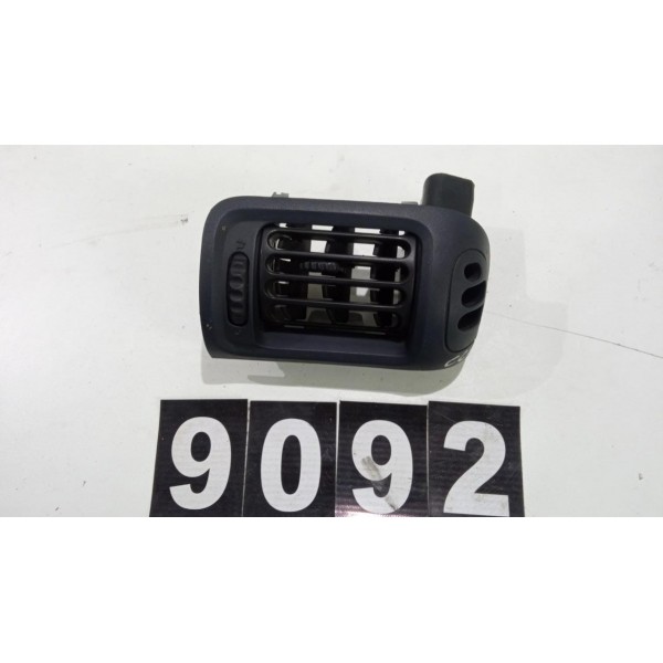 Difusor De Ar Lado Direito Renault Clio 2015 *9092