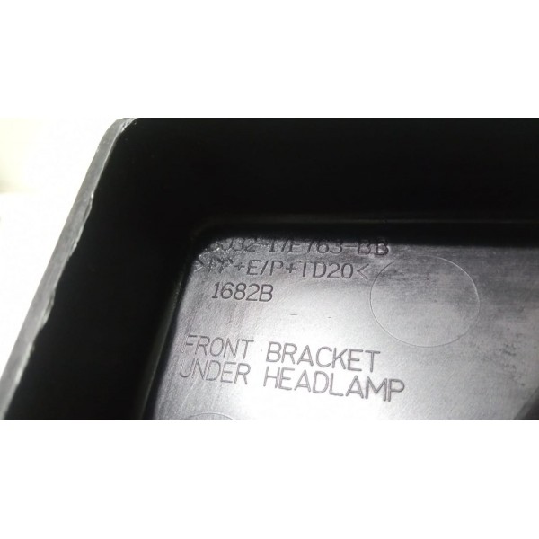 Suporte Parachoque Diant Esq Evoque Bj3217e763 *9108